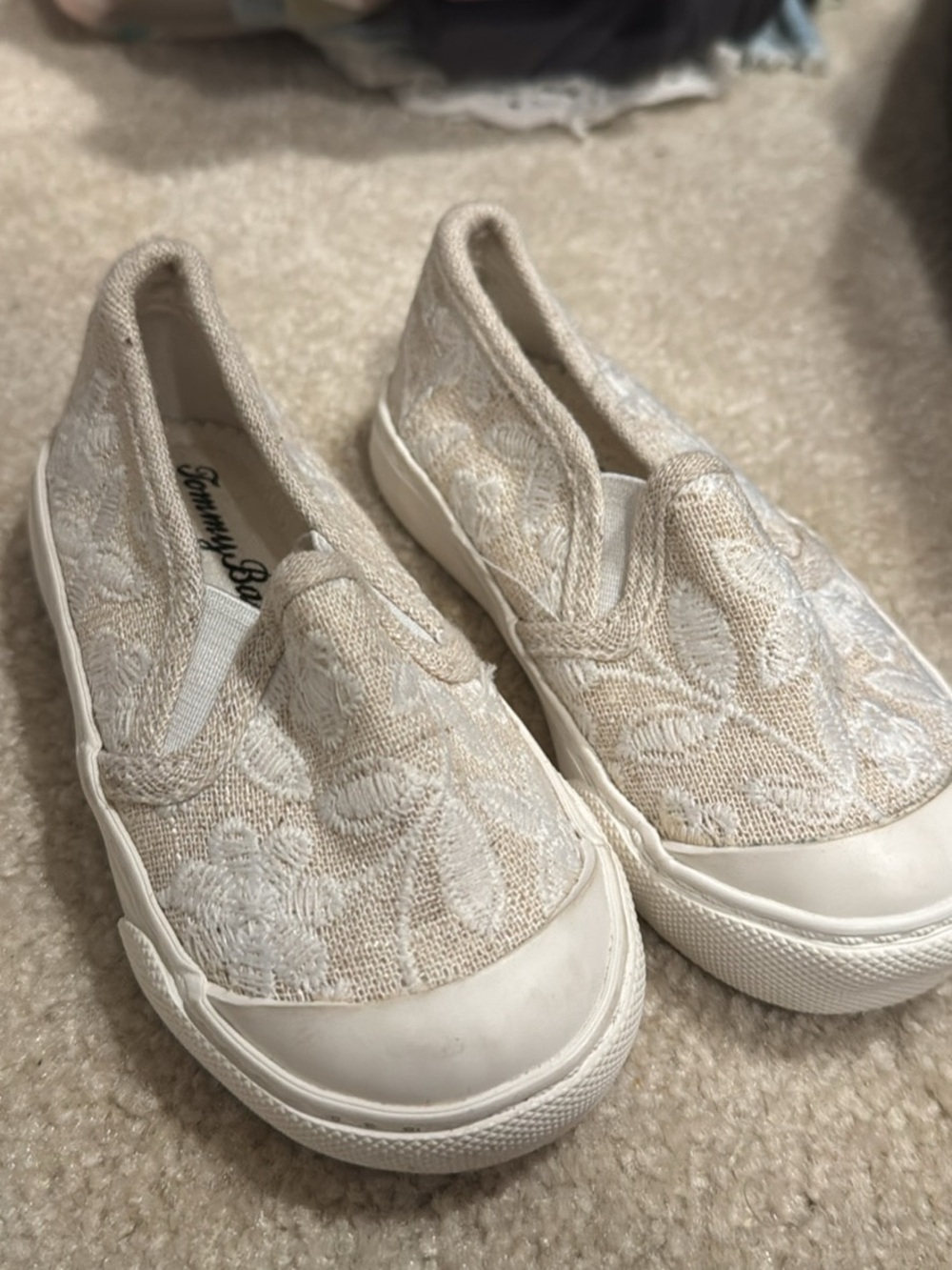 Tommy Bahama Beige and White Lace Slip-On Kids Sneakers
